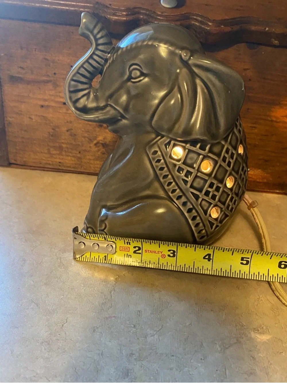 Better Homes and Gardens Full Size Wax Warmer Elephant Night Light 6